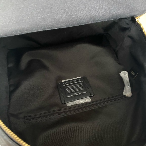 Coach embossed Charlie medium backpack - Picture 7 of 7